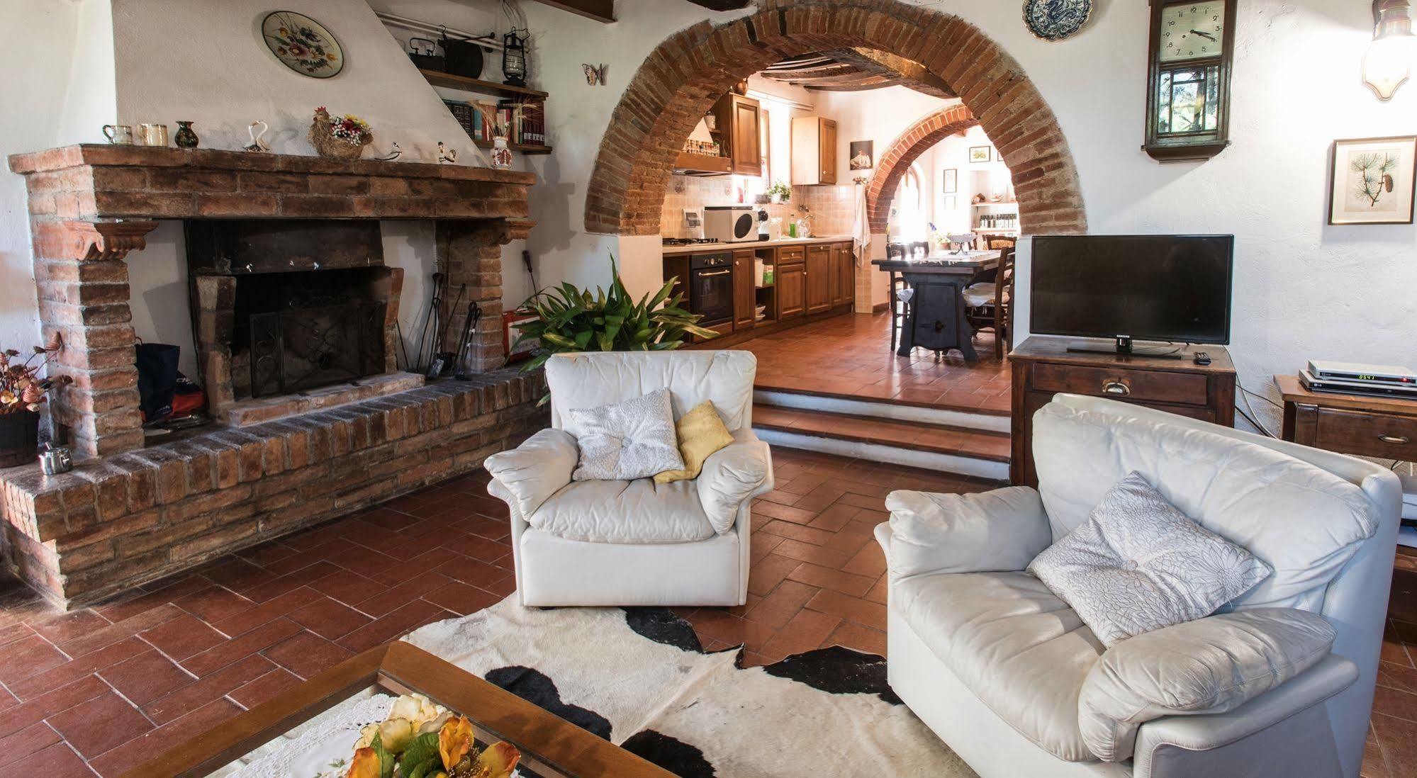 Agriturismo Podere Caggiolo - Swimming Pool & Air Conditioning Marciano della Chiana エクステリア 写真